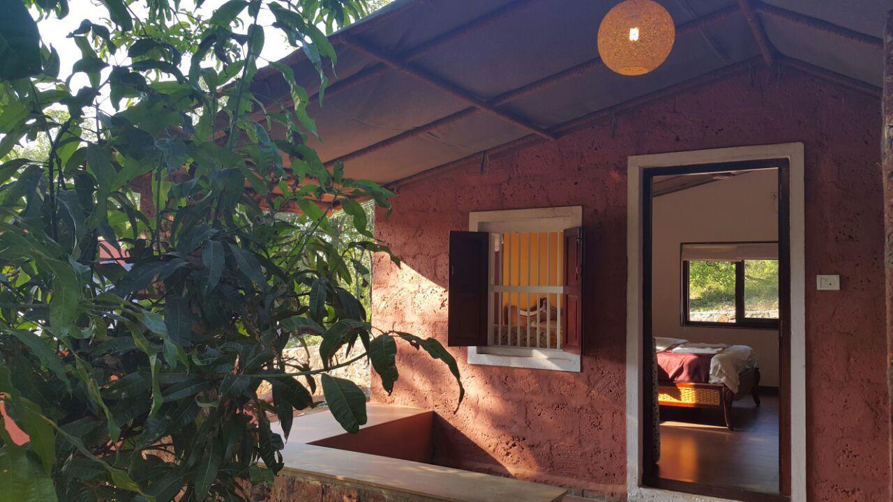 Cherilyn Monta Resort - Ratnagiri Vatul Buitenkant foto
